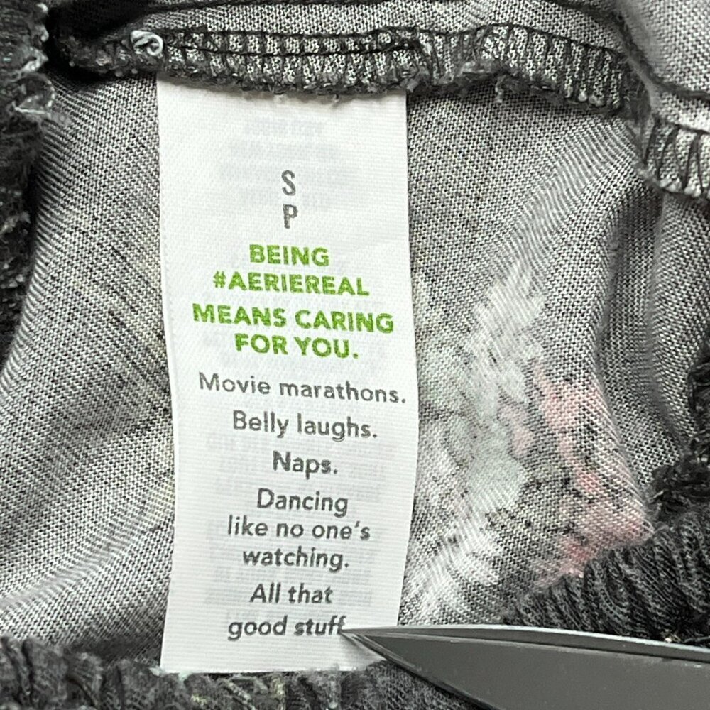 Aerie Rock n Ruffle Mini Skirt size S/P Black Floral Skater Preppy - Picture 6 of 7